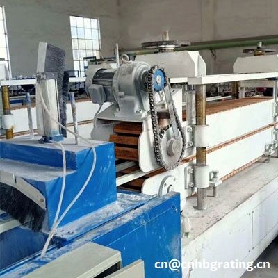 FRP Caterpillar Pultrusion Machine China